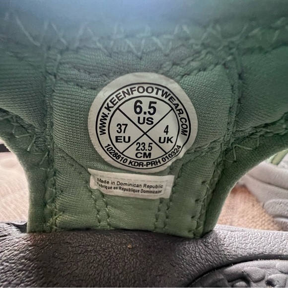 Women’s Keen Sandals - Picture 7 of 13